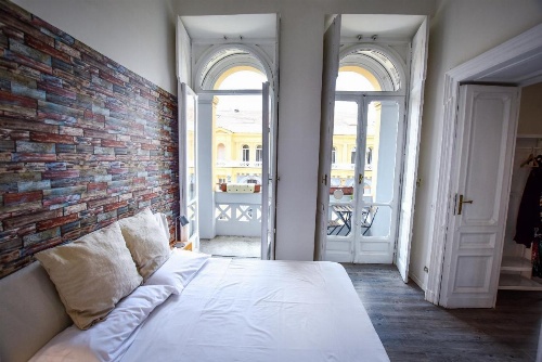 A I R Amore Apartment image 42